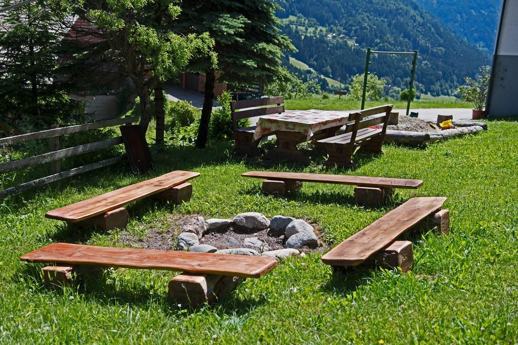 Gaestehaus Berger - Priglhof Треффен Екстер'єр фото